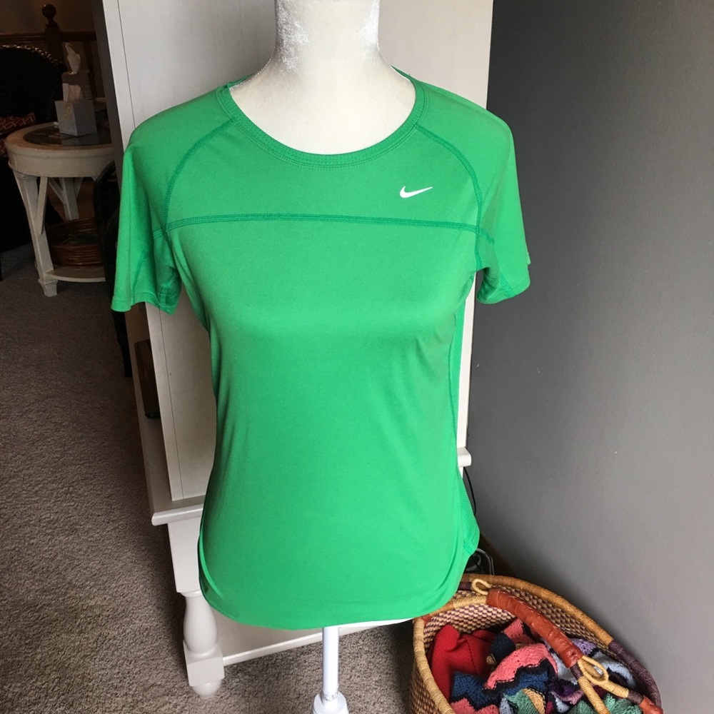 Green exercise shirt